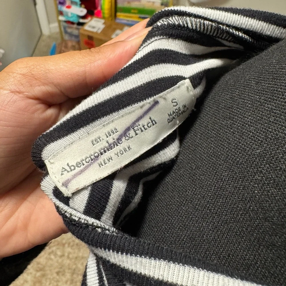 Abercrombie & Fitch Striped Mock Neck Dress Black White Sleeveless Small - Picture 4 of 4